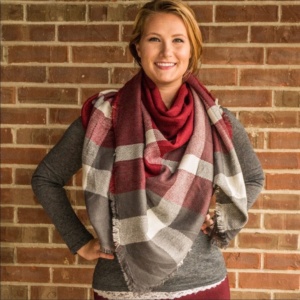Beautiful blanket scarf 🧣